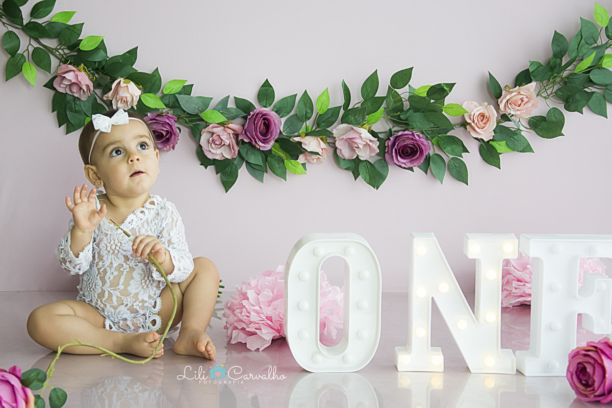 #smashmaringa #fotocombolomaringa #fotoroxa #lilicarvalho #lilifotografia #fotode1aninho #fotomenina #smashthecakemaringa #fotolindabolo #ensaiodemenina #preaniversario 