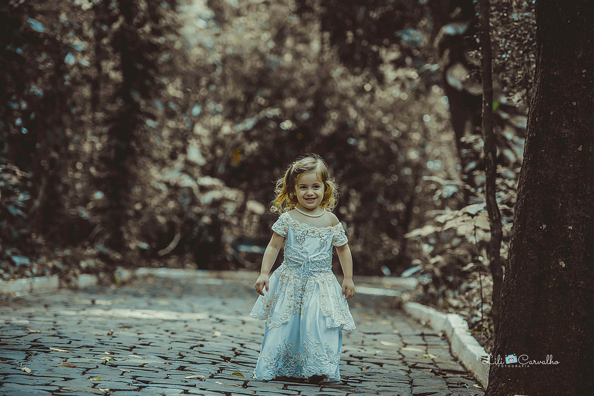 #theodorice #theodora #preaniversario #smashthecake #smashthefruit #lilicarvalho #lilifotografia #aniversariomaringa #fotoantesaniversariomaringa #bookinfantilmaringa #fotomeninamaringa 