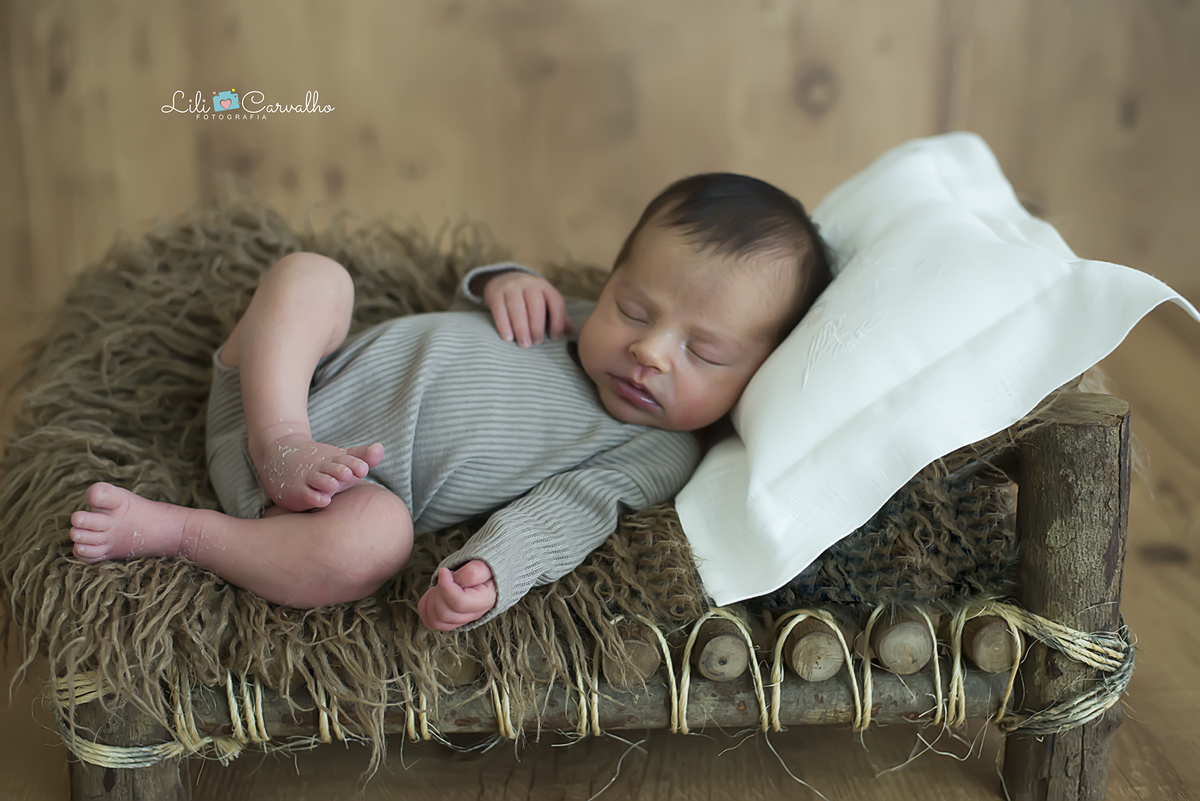 #newborn #newbornmaringa #lilicarvalho #lilifotografia #newbornmaringa #newborndiferenciado #fotosdiferentes #fotosexoticas #babyboy #gestantemaringa #fotogravida #fotorecemnascido