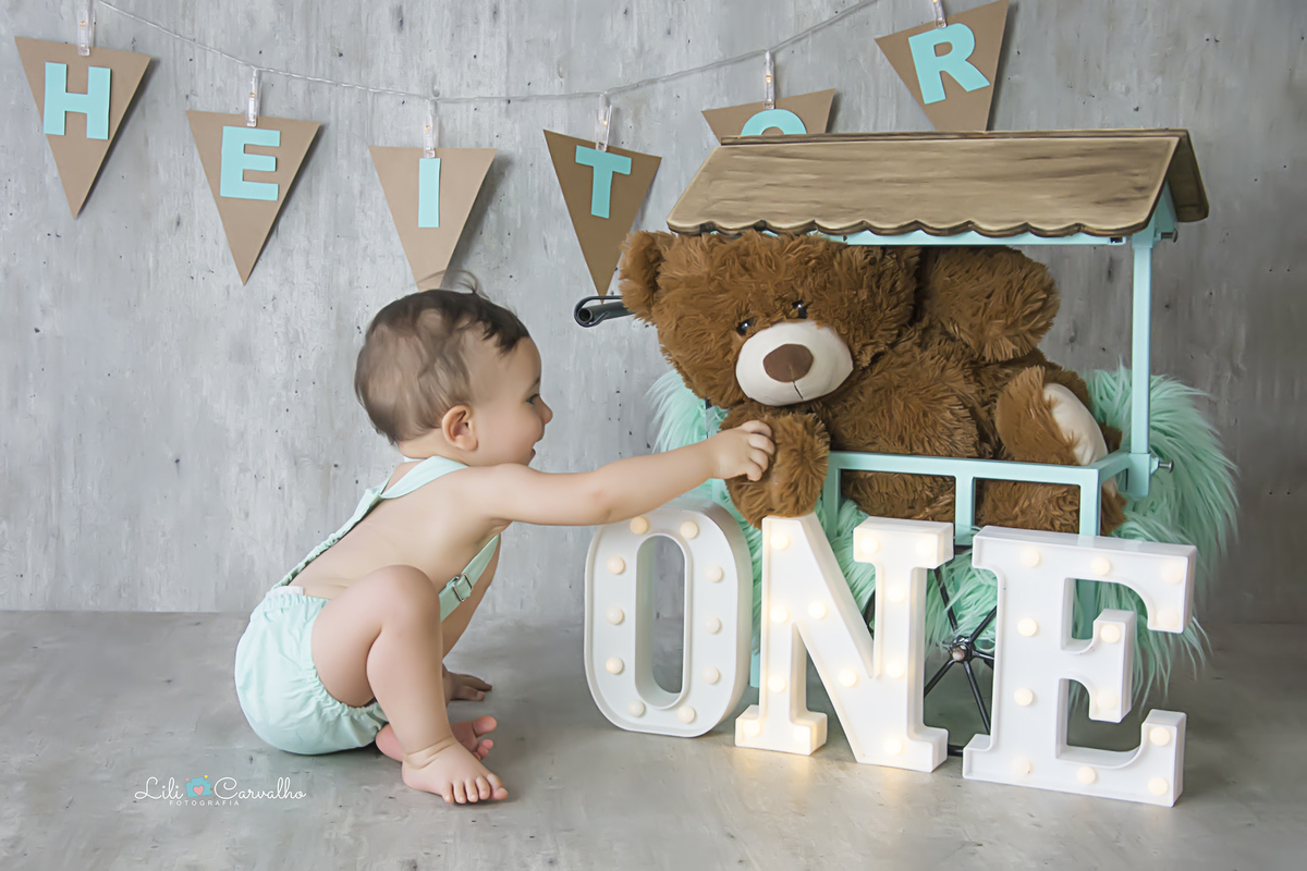 #smashthefruit #smashmaringa #lilicarvalho #lilifotografia #smashthecake #bolodefrutas #ensaiocomfrutas #aniversario #fotodiferente #meninodementa #meninocomursomarrom #one #umaninho #babyboy #melhorfotografademaringa