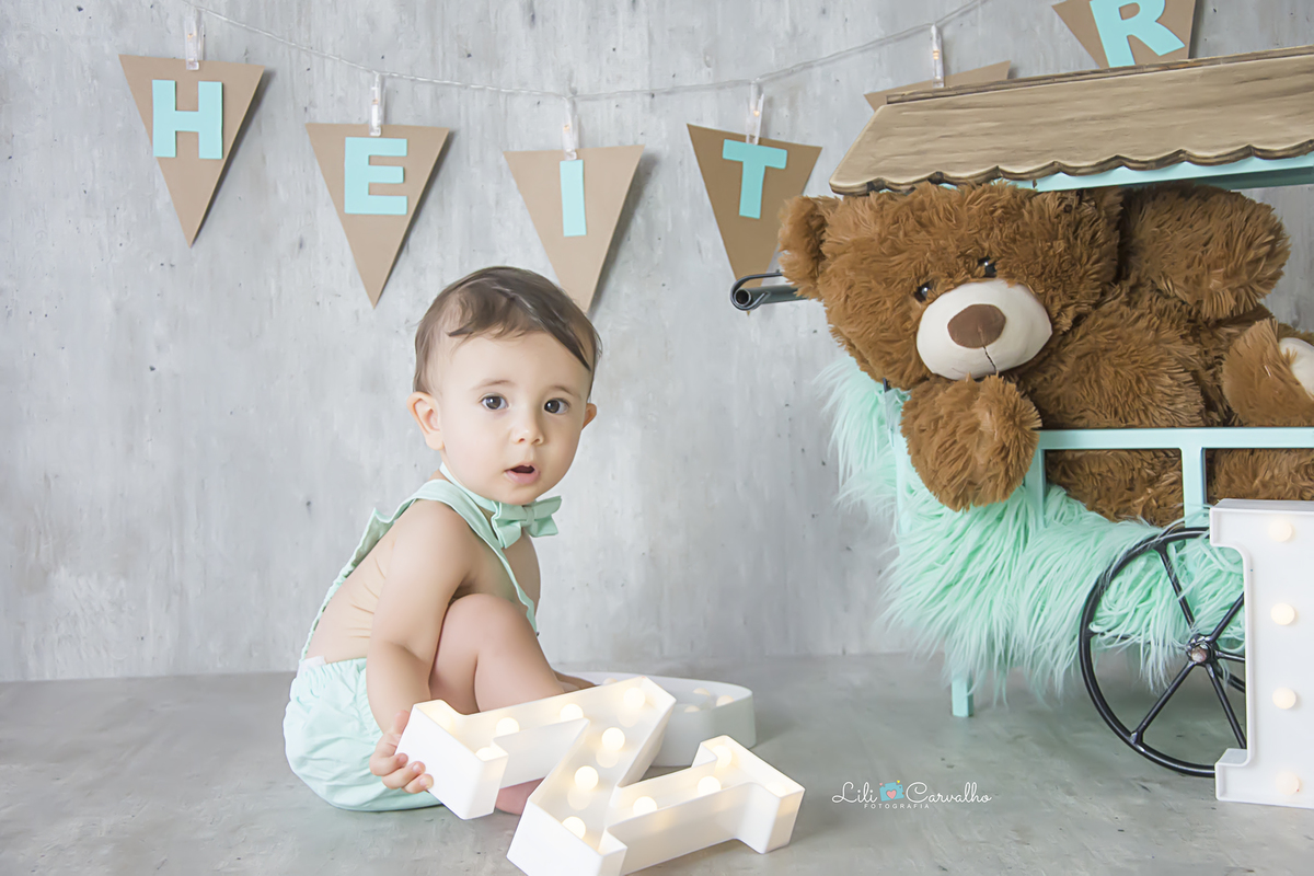 #smashthefruit #smashmaringa #lilicarvalho #lilifotografia #smashthecake #bolodefrutas #ensaiocomfrutas #aniversario #fotodiferente #meninodementa #meninocomursomarrom #one #umaninho #babyboy #melhorfotografademaringa