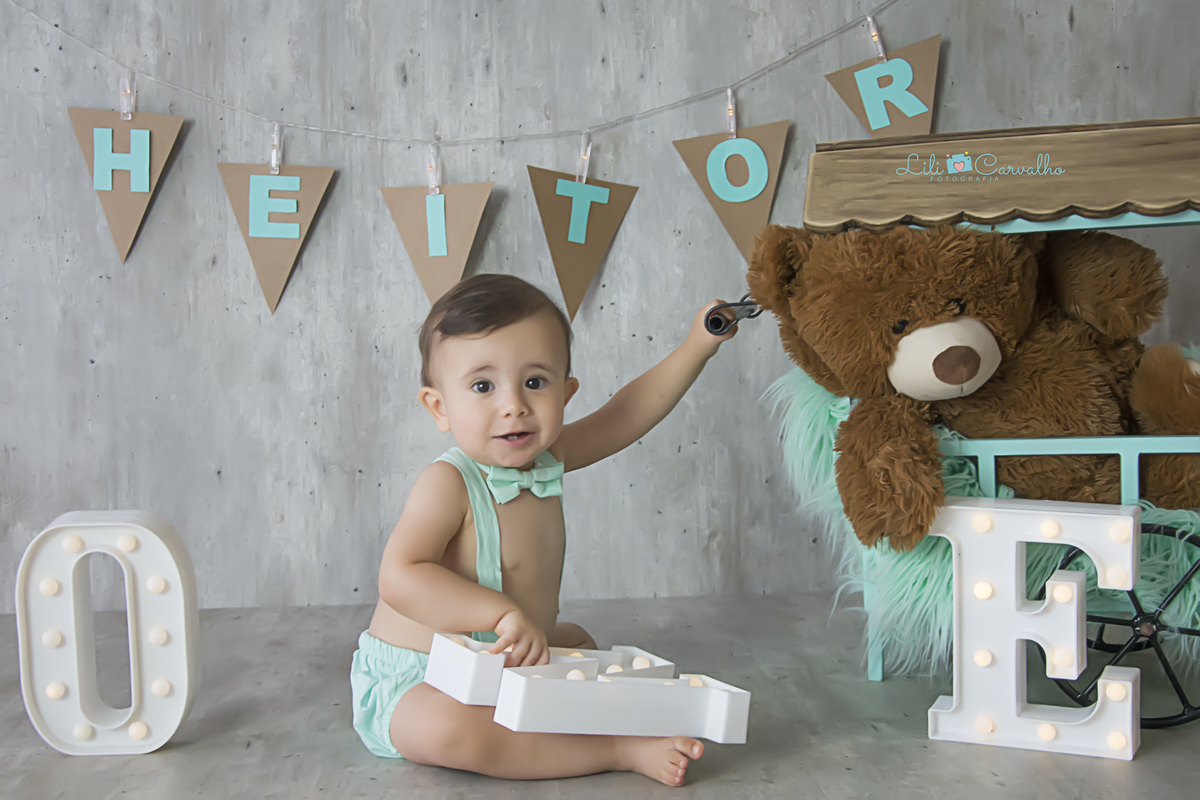 #smashthefruit #smashmaringa #lilicarvalho #lilifotografia #smashthecake #bolodefrutas #ensaiocomfrutas #aniversario #fotodiferente #meninodementa #meninocomursomarrom #one #umaninho #babyboy #melhorfotografademaringa