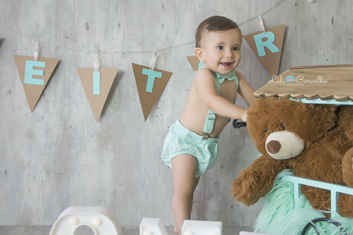 #smashthefruit #smashmaringa #lilicarvalho #lilifotografia #smashthecake #bolodefrutas #ensaiocomfrutas #aniversario #fotodiferente #meninodementa #meninocomursomarrom #one #umaninho #babyboy #melhorfotografademaringa