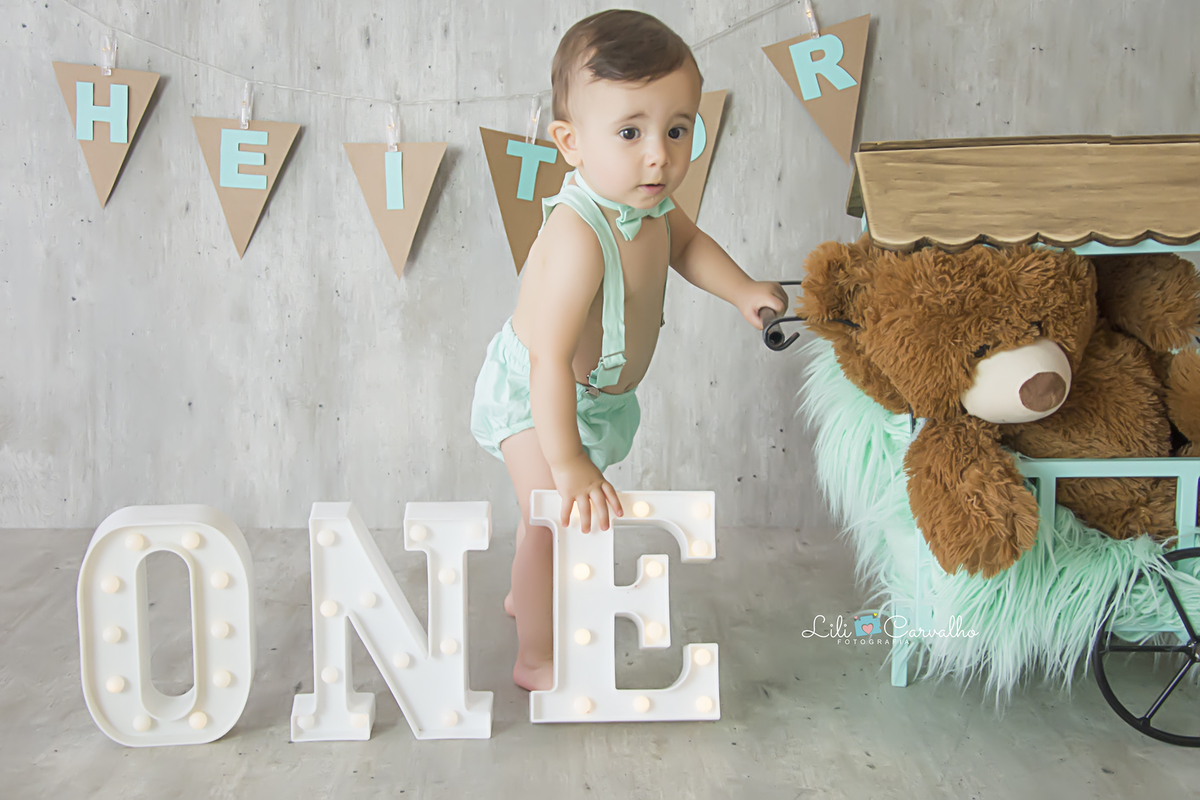 #smashthefruit #smashmaringa #lilicarvalho #lilifotografia #smashthecake #bolodefrutas #ensaiocomfrutas #aniversario #fotodiferente #meninodementa #meninocomursomarrom #one #umaninho #babyboy #melhorfotografademaringa