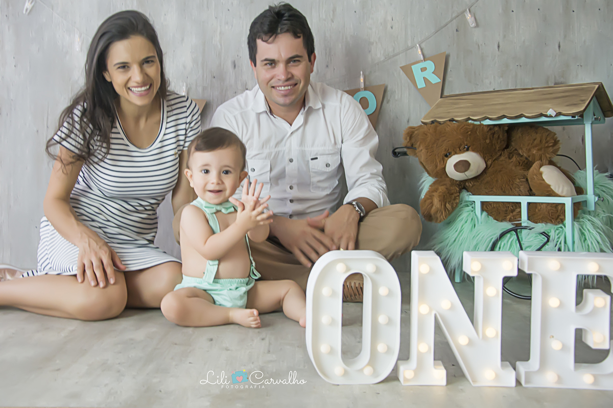 #smashthefruit #smashmaringa #lilicarvalho #lilifotografia #smashthecake #bolodefrutas #ensaiocomfrutas #aniversario #fotodiferente #meninodementa #meninocomursomarrom #one #umaninho #babyboy #melhorfotografademaringa