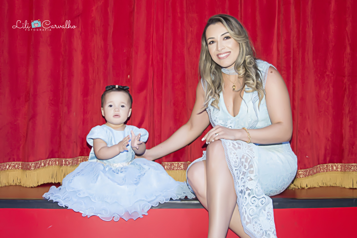 #aniversario #lilicarvalho #lilifotografia #aniversariomaringa #fotografadeaniversario #melhorfotografadeaniversario #newbornmaringa #acompanhamentobebe #fotorecemnascido 
