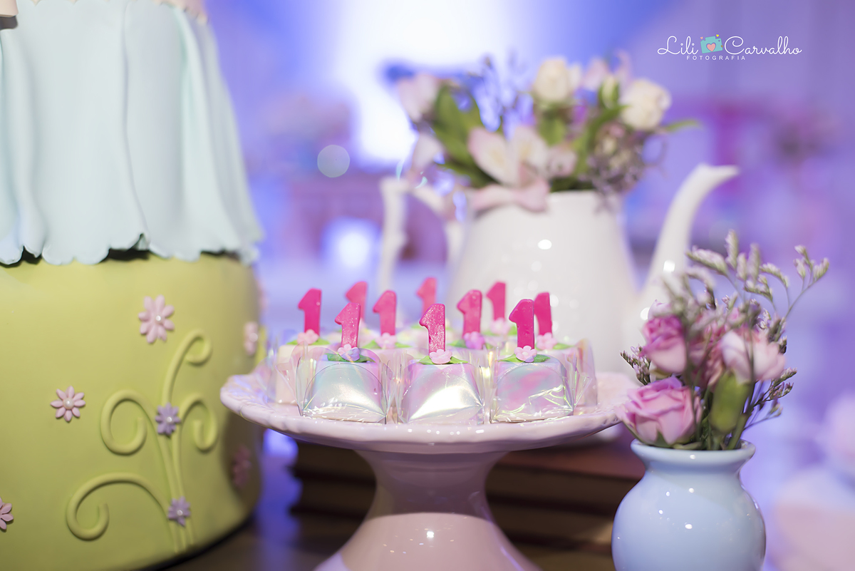 #aniversario #lilicarvalho #lilifotografia #aniversariomaringa #fotografadeaniversario #melhorfotografadeaniversario #newbornmaringa #acompanhamentobebe #fotorecemnascido 