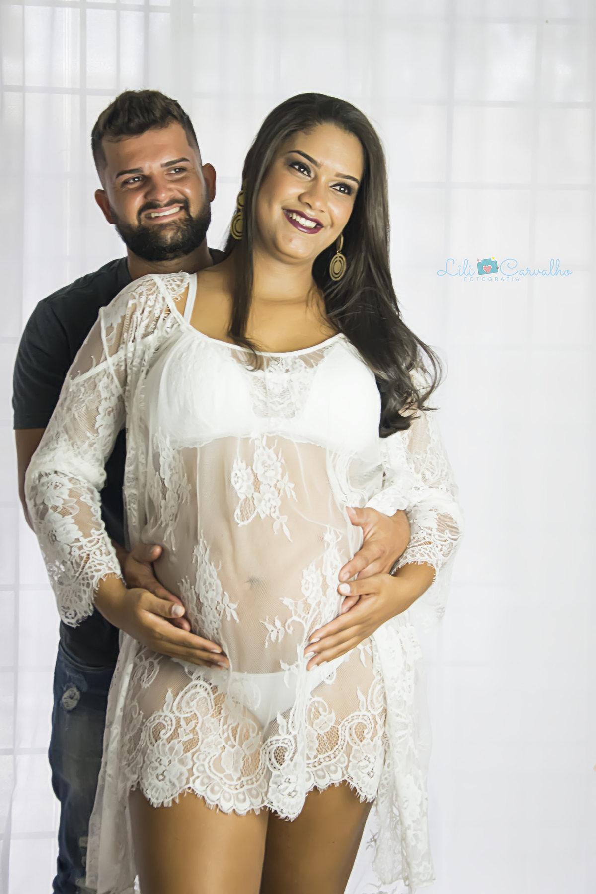 ensaio gestante no estudio em Maringá , fotografia clara