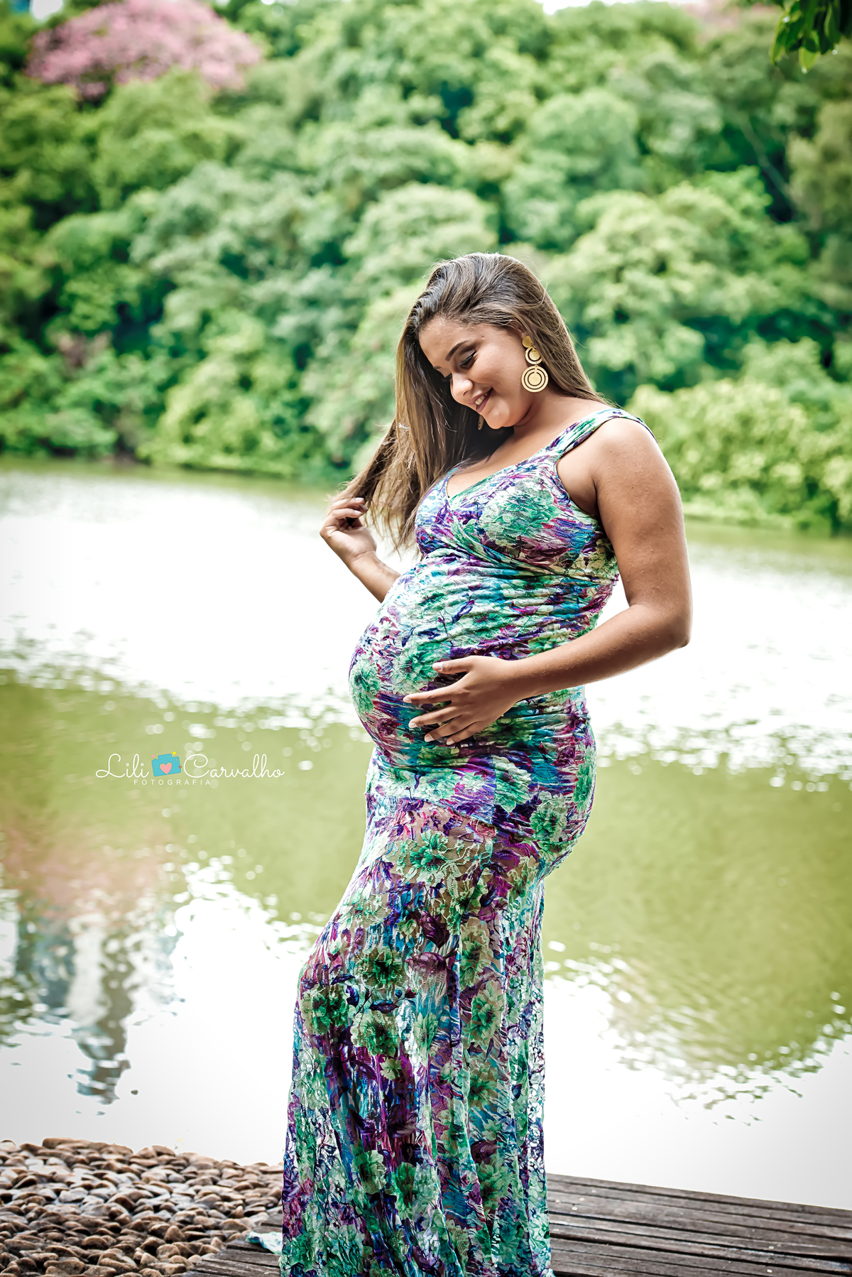 ensaio gestante em local externo em Maringá gestante sozinha 