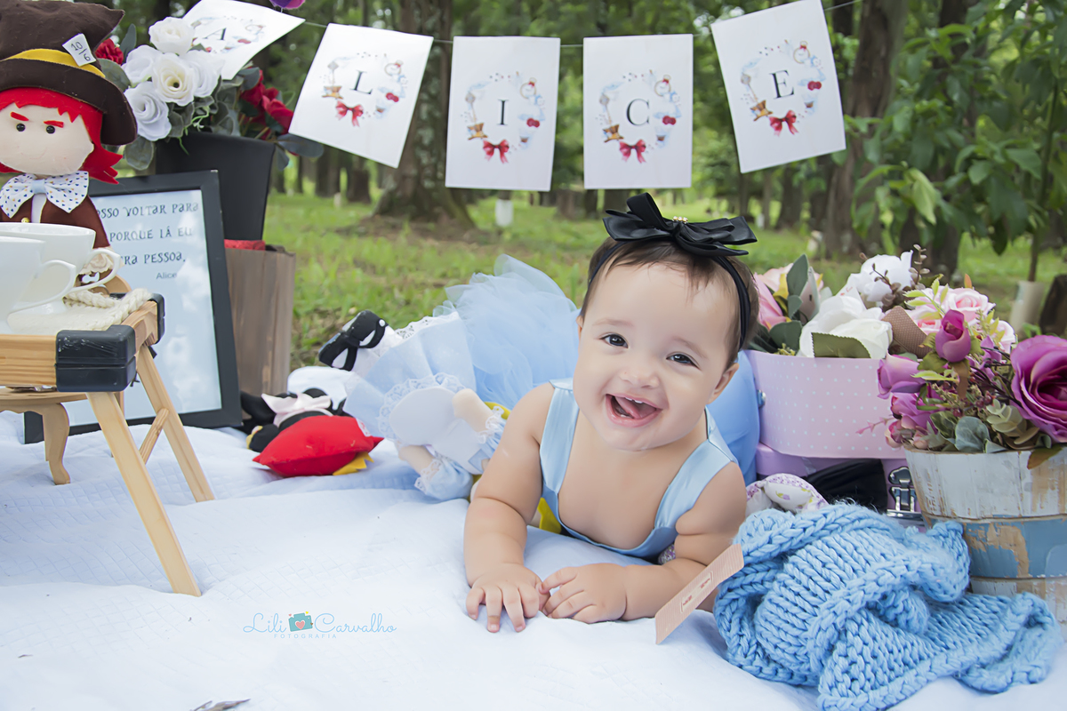 #mashthecake #smashthecakemaringa #lilicarvalho #lilifotografia #fotocombolo #umaninho #fotodestruindobolo #alicepaisdasmaravilhas 