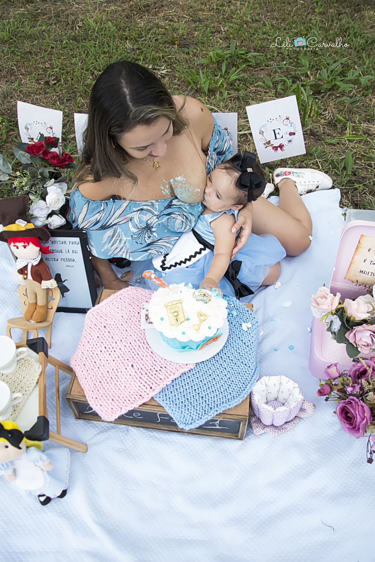 #mashthecake #smashthecakemaringa #lilicarvalho #lilifotografia #fotocombolo #umaninho #fotodestruindobolo #alicepaisdasmaravilhas 