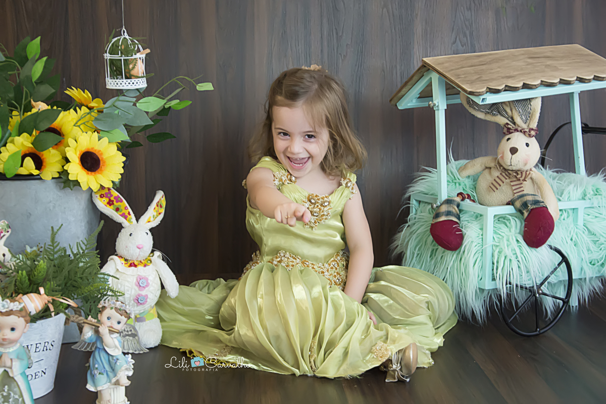 #theodorice #lilicarvalho #lilifotografia #melhorfotografademaringa #fotopascoa #fotomenina #vestidoamarelo #fotonewbornmmaringa #newbornmaringa #fotorecemnascido #fotogravidamaringa #fotorecemnascidomaringa 