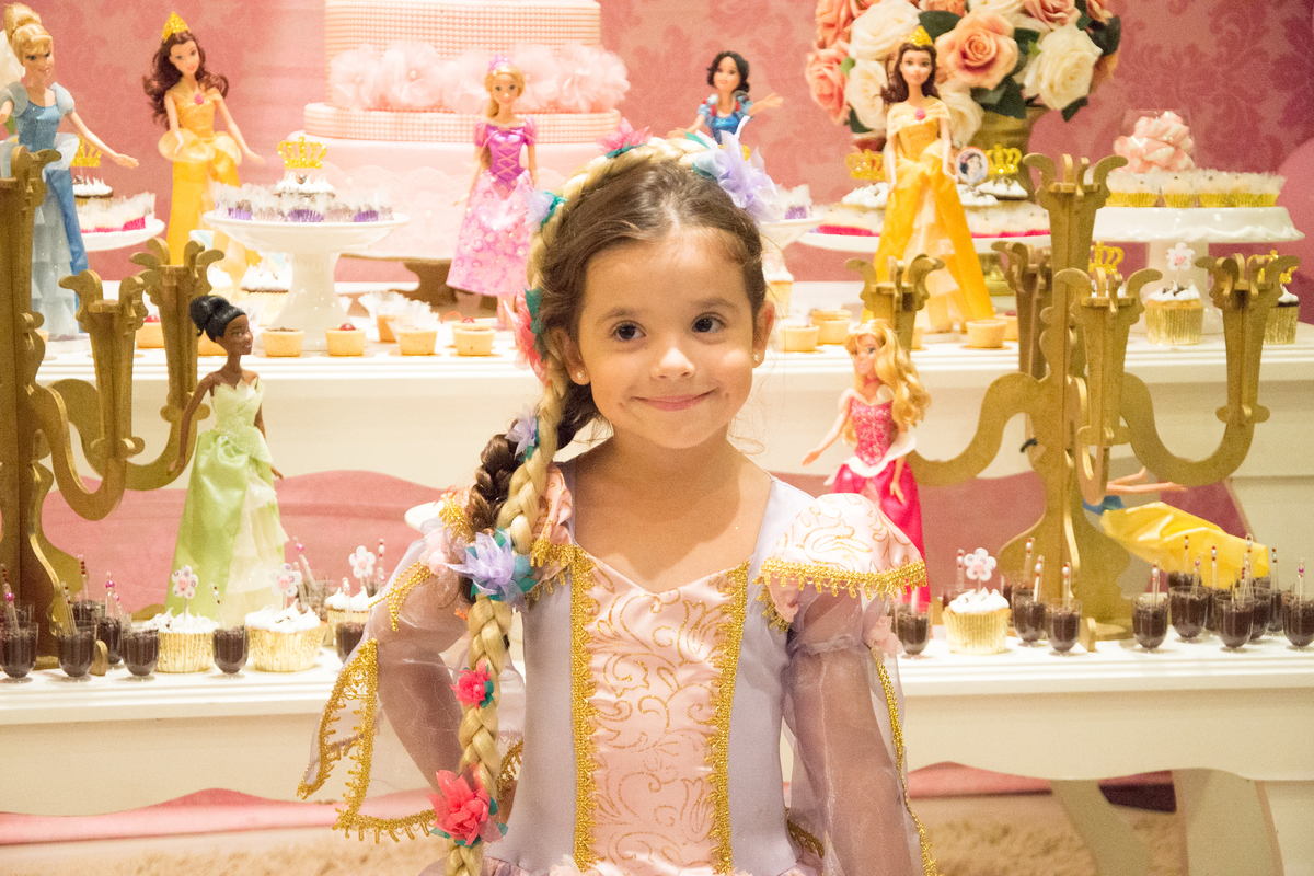 #newborn #newbornmaringa #lilicarvalho #lilifotografia #babyboy #recemnascido #fotodebebepequeno #fotoprimeirosdias #ensaiogestante #aniversario #aniversarioemcasa#aniversariomaringa 