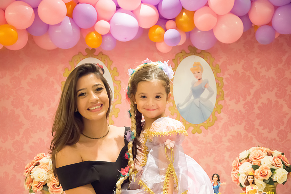 #newborn #newbornmaringa #lilicarvalho #lilifotografia #babyboy #recemnascido #fotodebebepequeno #fotoprimeirosdias #ensaiogestante #aniversario #aniversarioemcasa#aniversariomaringa 