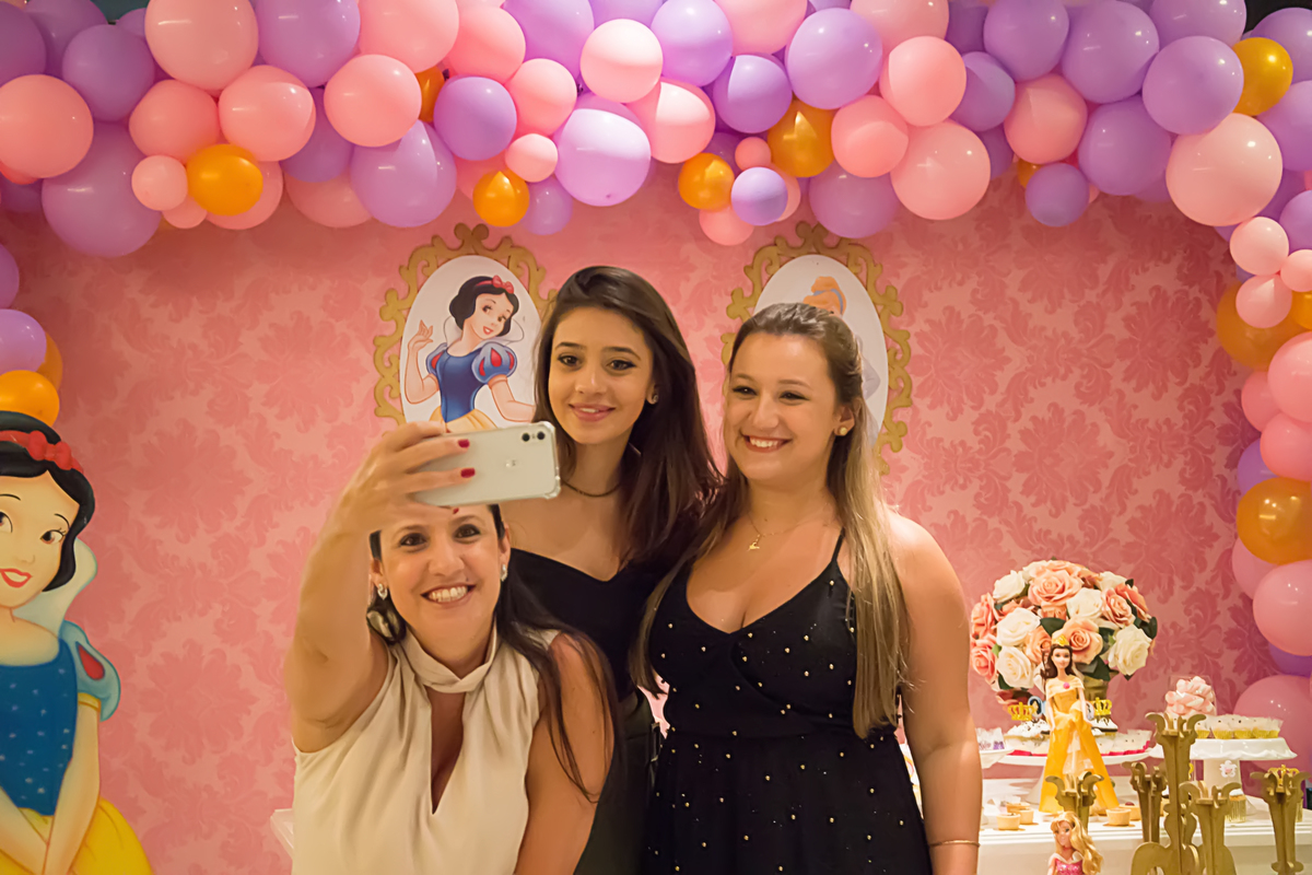 #newborn #newbornmaringa #lilicarvalho #lilifotografia #babyboy #recemnascido #fotodebebepequeno #fotoprimeirosdias #ensaiogestante #aniversario #aniversarioemcasa#aniversariomaringa 