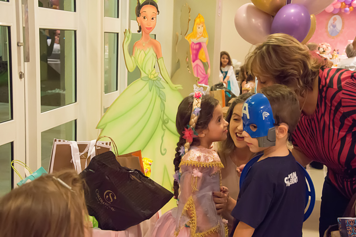 #newborn #newbornmaringa #lilicarvalho #lilifotografia #babyboy #recemnascido #fotodebebepequeno #fotoprimeirosdias #ensaiogestante #aniversario #aniversarioemcasa#aniversariomaringa 