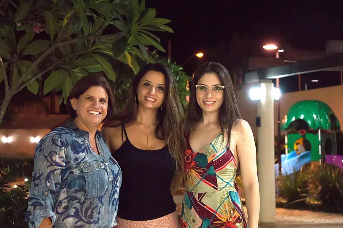 #newborn #newbornmaringa #lilicarvalho #lilifotografia #babyboy #recemnascido #fotodebebepequeno #fotoprimeirosdias #ensaiogestante #aniversario #aniversarioemcasa#aniversariomaringa 