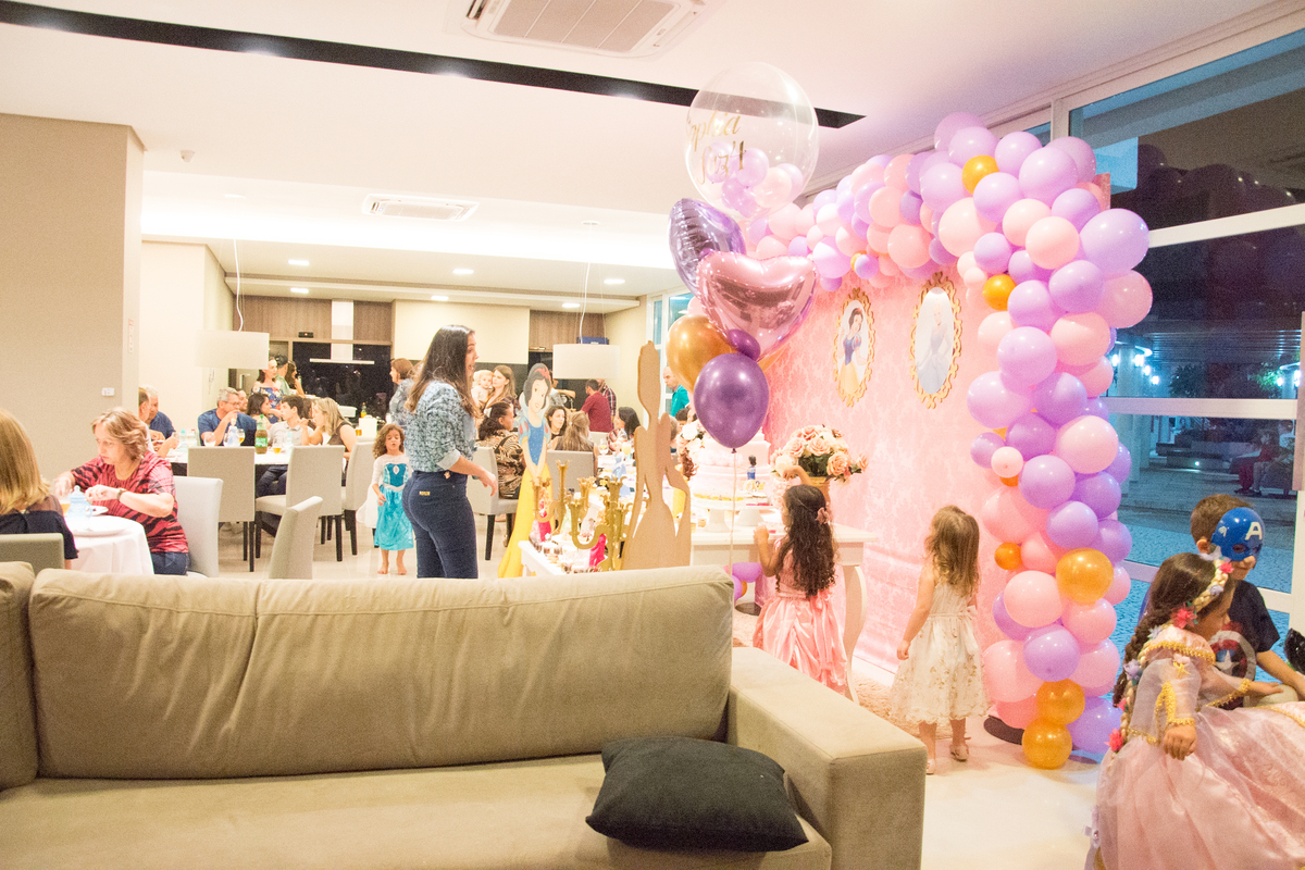 #newborn #newbornmaringa #lilicarvalho #lilifotografia #babyboy #recemnascido #fotodebebepequeno #fotoprimeirosdias #ensaiogestante #aniversario #aniversarioemcasa#aniversariomaringa 