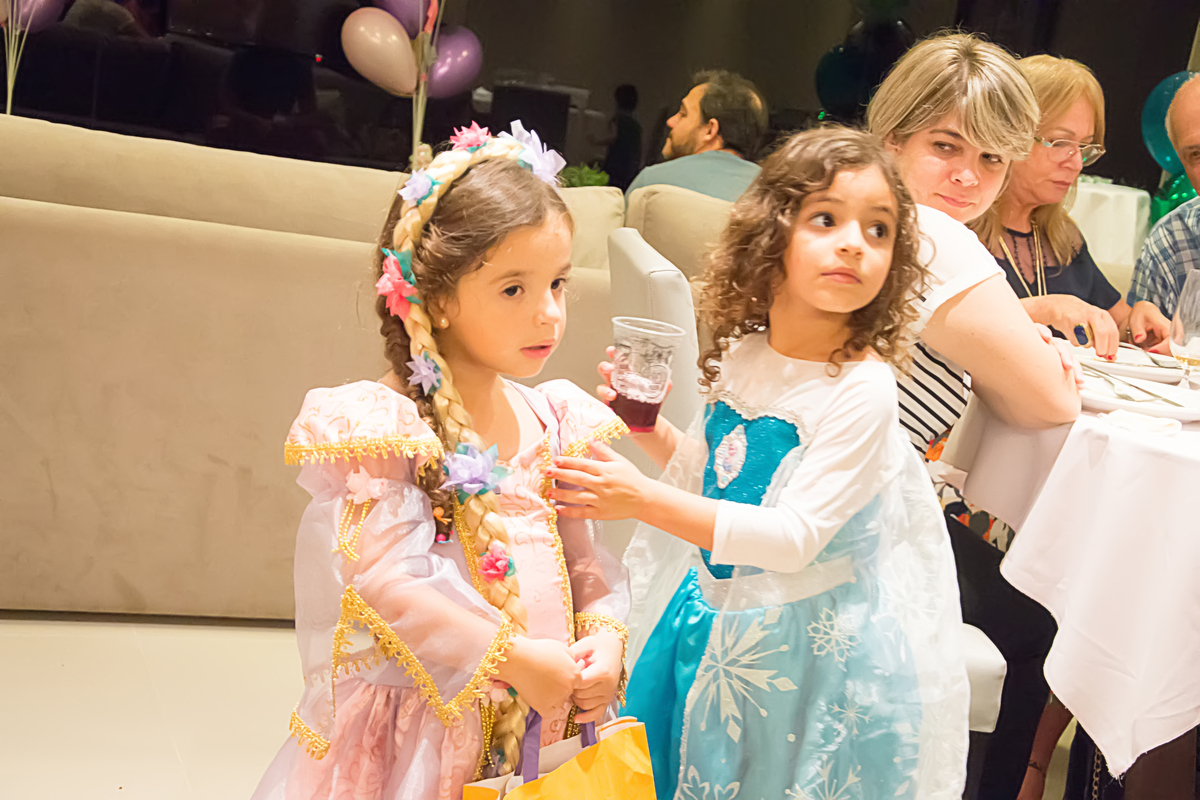 #newborn #newbornmaringa #lilicarvalho #lilifotografia #babyboy #recemnascido #fotodebebepequeno #fotoprimeirosdias #ensaiogestante #aniversario #aniversarioemcasa#aniversariomaringa 