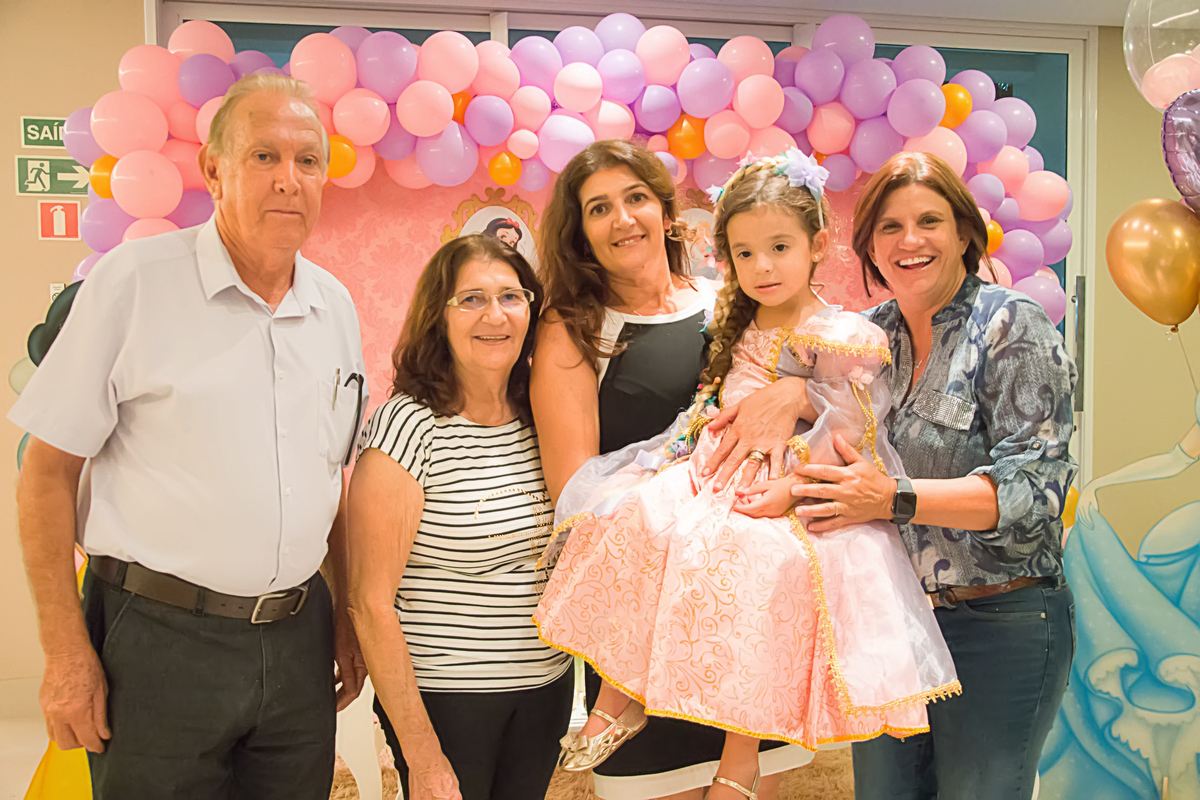 #newborn #newbornmaringa #lilicarvalho #lilifotografia #babyboy #recemnascido #fotodebebepequeno #fotoprimeirosdias #ensaiogestante #aniversario #aniversarioemcasa#aniversariomaringa 