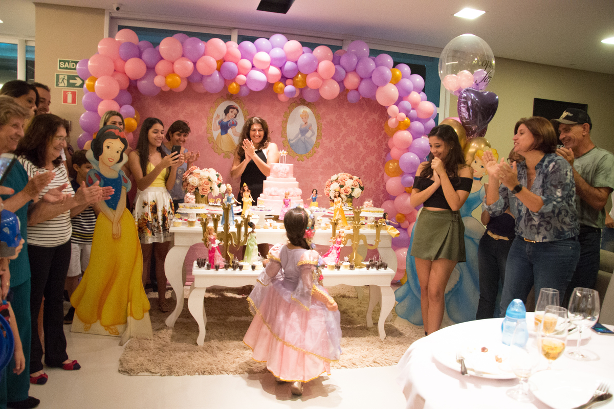 #newborn #newbornmaringa #lilicarvalho #lilifotografia #babyboy #recemnascido #fotodebebepequeno #fotoprimeirosdias #ensaiogestante #aniversario #aniversarioemcasa#aniversariomaringa 