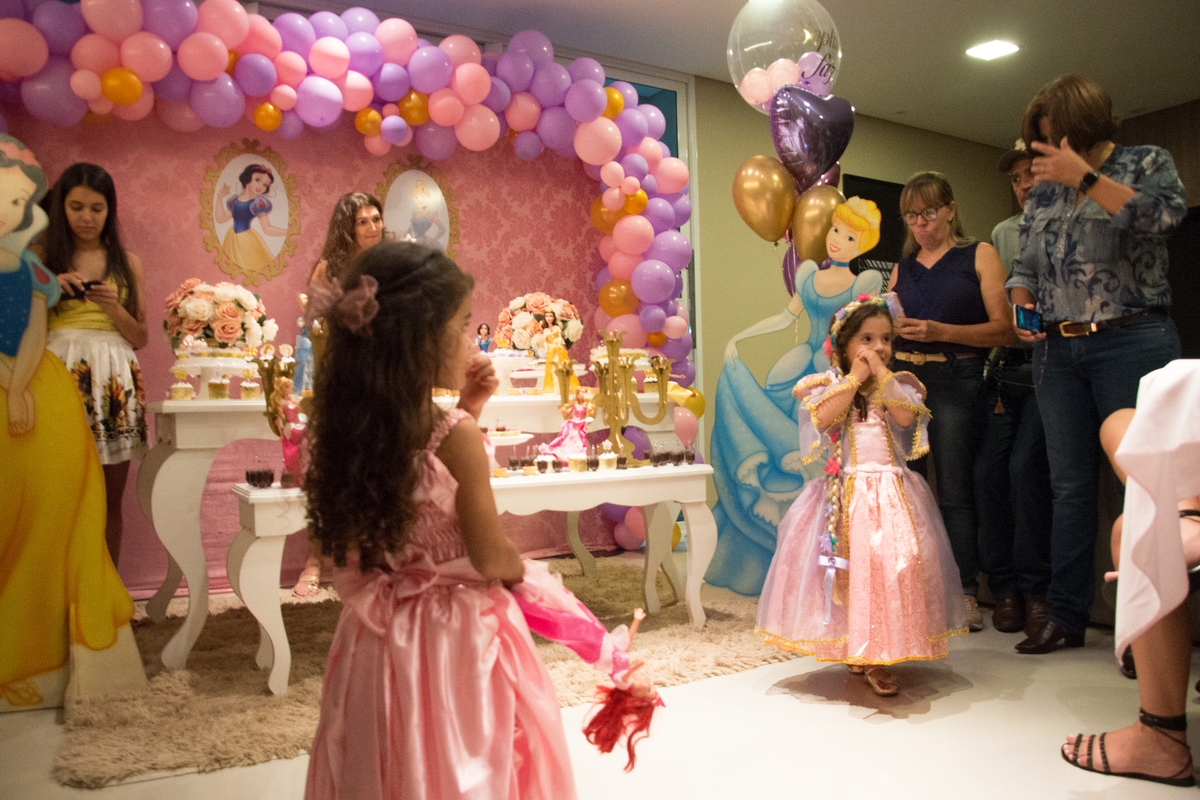 #newborn #newbornmaringa #lilicarvalho #lilifotografia #babyboy #recemnascido #fotodebebepequeno #fotoprimeirosdias #ensaiogestante #aniversario #aniversarioemcasa#aniversariomaringa 
