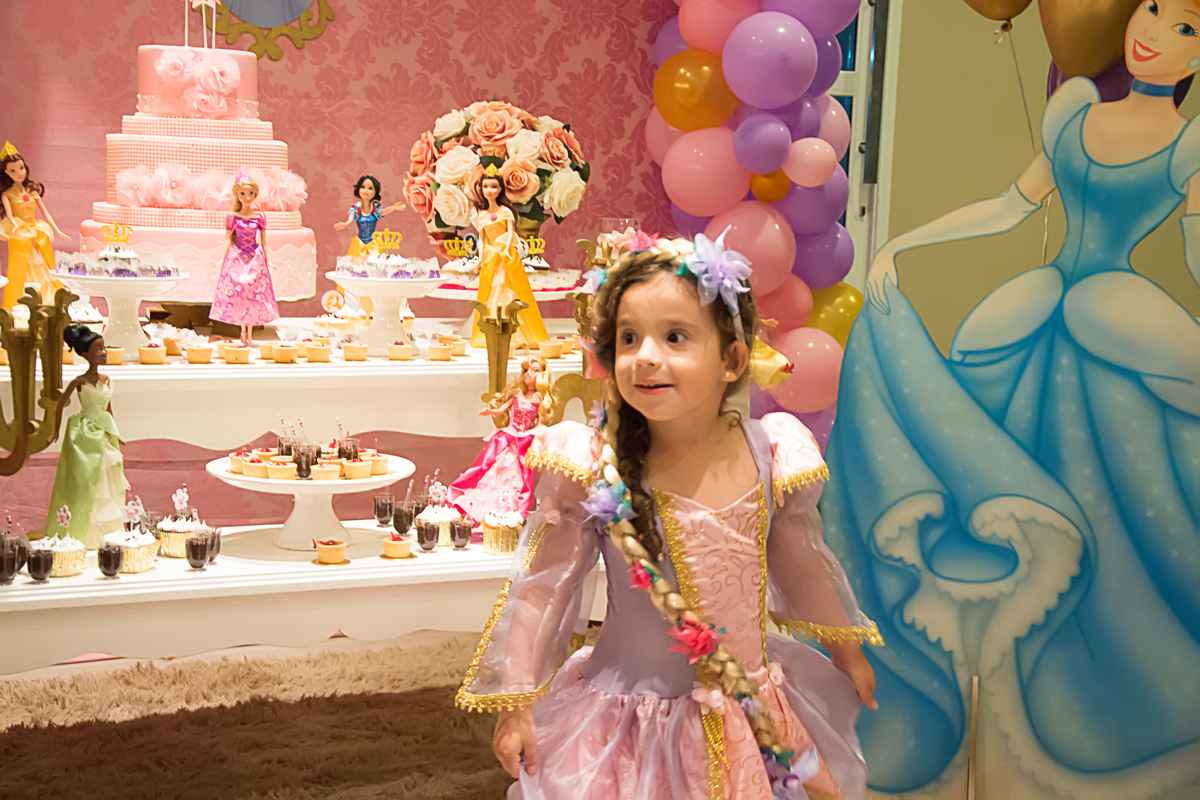 #newborn #newbornmaringa #lilicarvalho #lilifotografia #babyboy #recemnascido #fotodebebepequeno #fotoprimeirosdias #ensaiogestante #aniversario #aniversarioemcasa#aniversariomaringa 