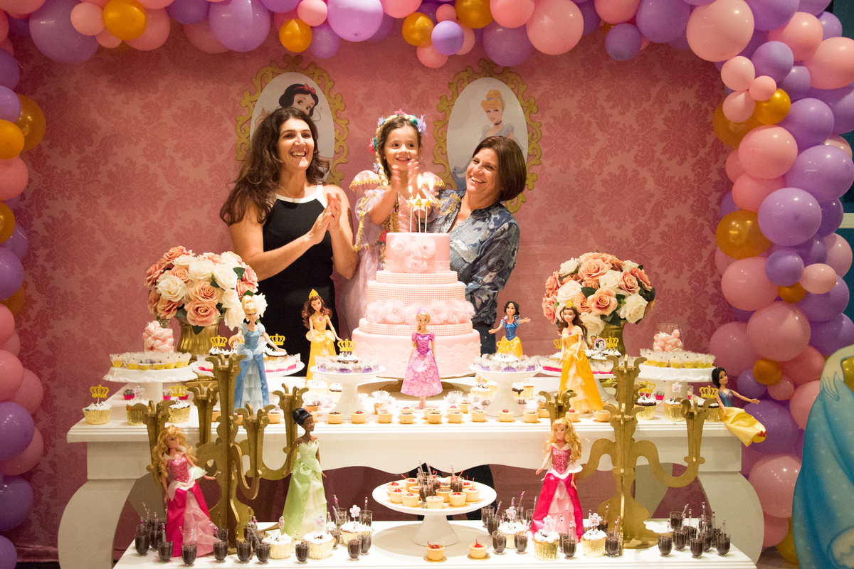 #newborn #newbornmaringa #lilicarvalho #lilifotografia #babyboy #recemnascido #fotodebebepequeno #fotoprimeirosdias #ensaiogestante #aniversario #aniversarioemcasa#aniversariomaringa 