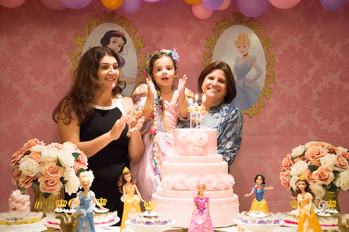 #newborn #newbornmaringa #lilicarvalho #lilifotografia #babyboy #recemnascido #fotodebebepequeno #fotoprimeirosdias #ensaiogestante #aniversario #aniversarioemcasa#aniversariomaringa 