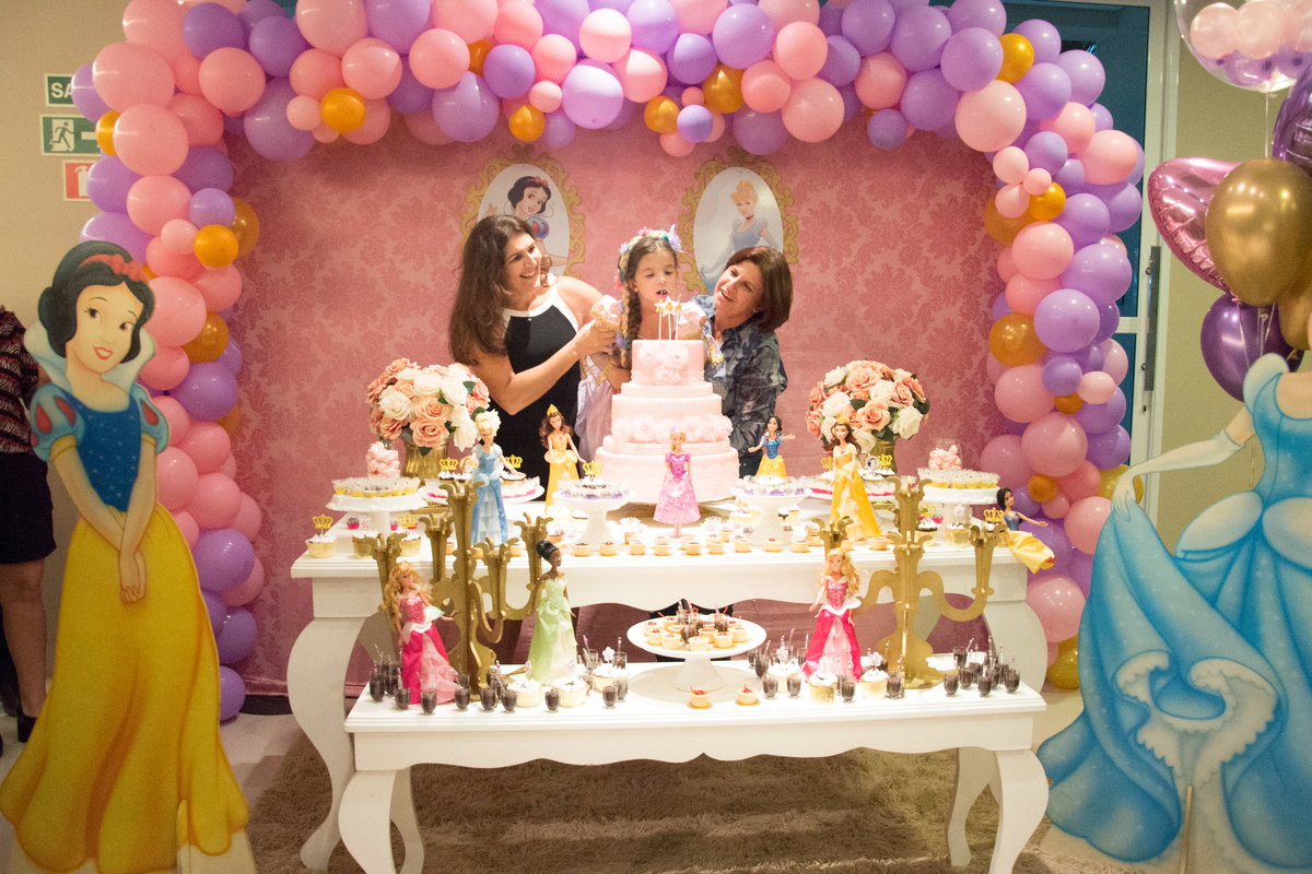 #newborn #newbornmaringa #lilicarvalho #lilifotografia #babyboy #recemnascido #fotodebebepequeno #fotoprimeirosdias #ensaiogestante #aniversario #aniversarioemcasa#aniversariomaringa 