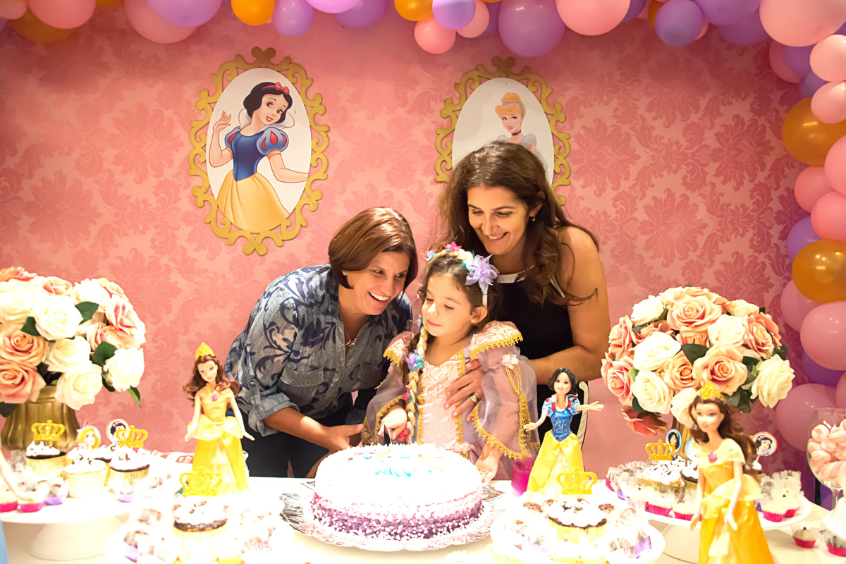 #newborn #newbornmaringa #lilicarvalho #lilifotografia #babyboy #recemnascido #fotodebebepequeno #fotoprimeirosdias #ensaiogestante #aniversario #aniversarioemcasa#aniversariomaringa 