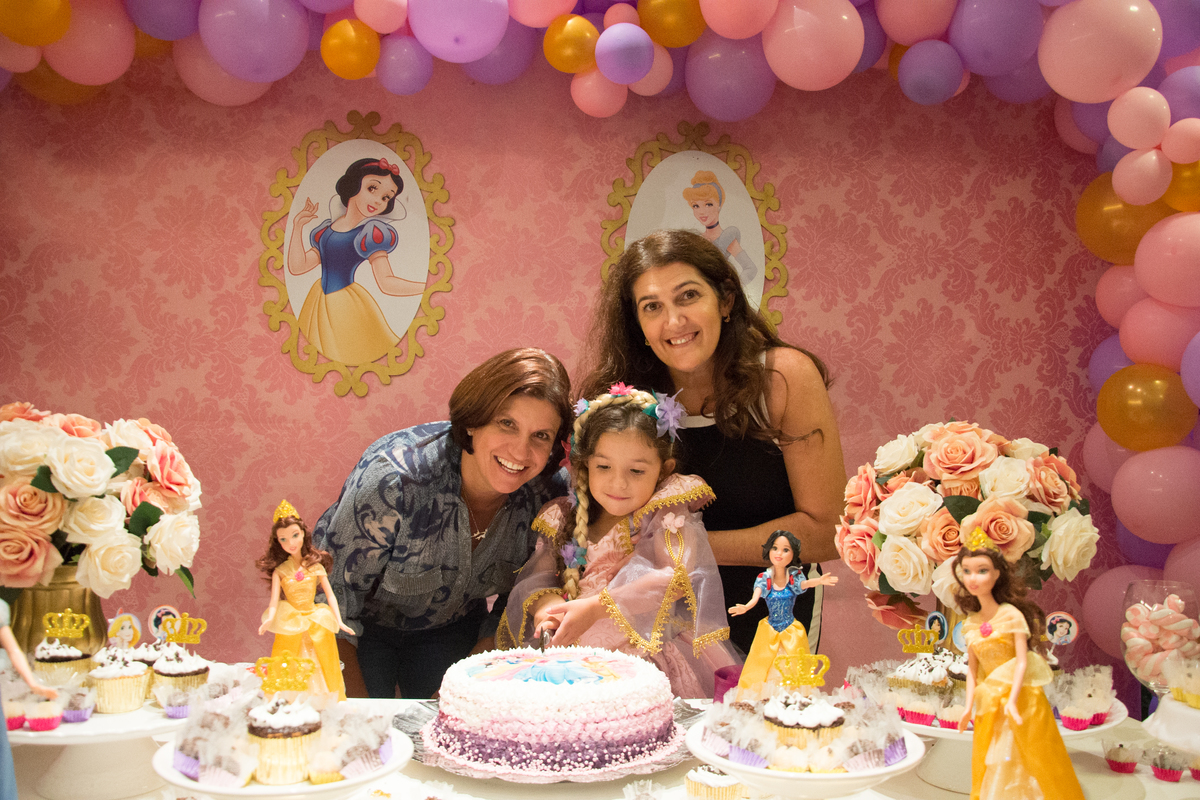 #newborn #newbornmaringa #lilicarvalho #lilifotografia #babyboy #recemnascido #fotodebebepequeno #fotoprimeirosdias #ensaiogestante #aniversario #aniversarioemcasa#aniversariomaringa 