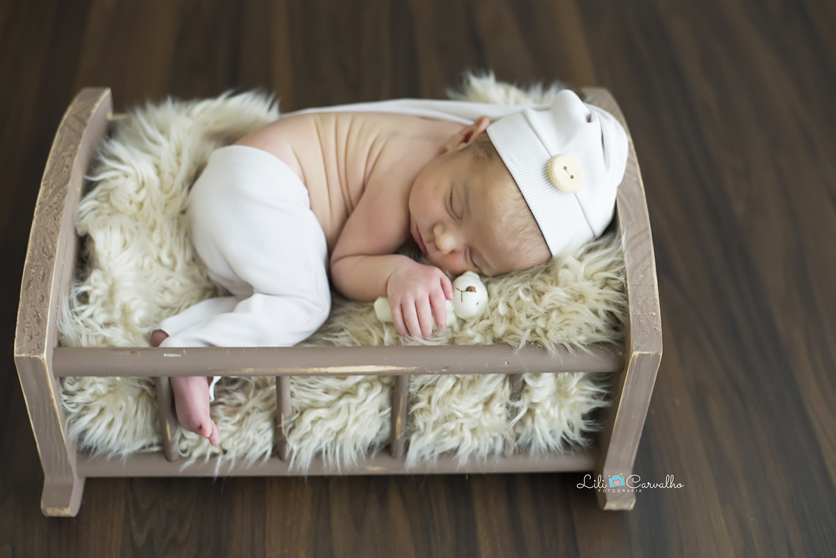 #newborn #lilicarvalho #lilifotografia #newbornmaringa #fotoderecemnascido #fotodebebe #babyboy #melhorfotografademaringa 3fotografaespecialista 
