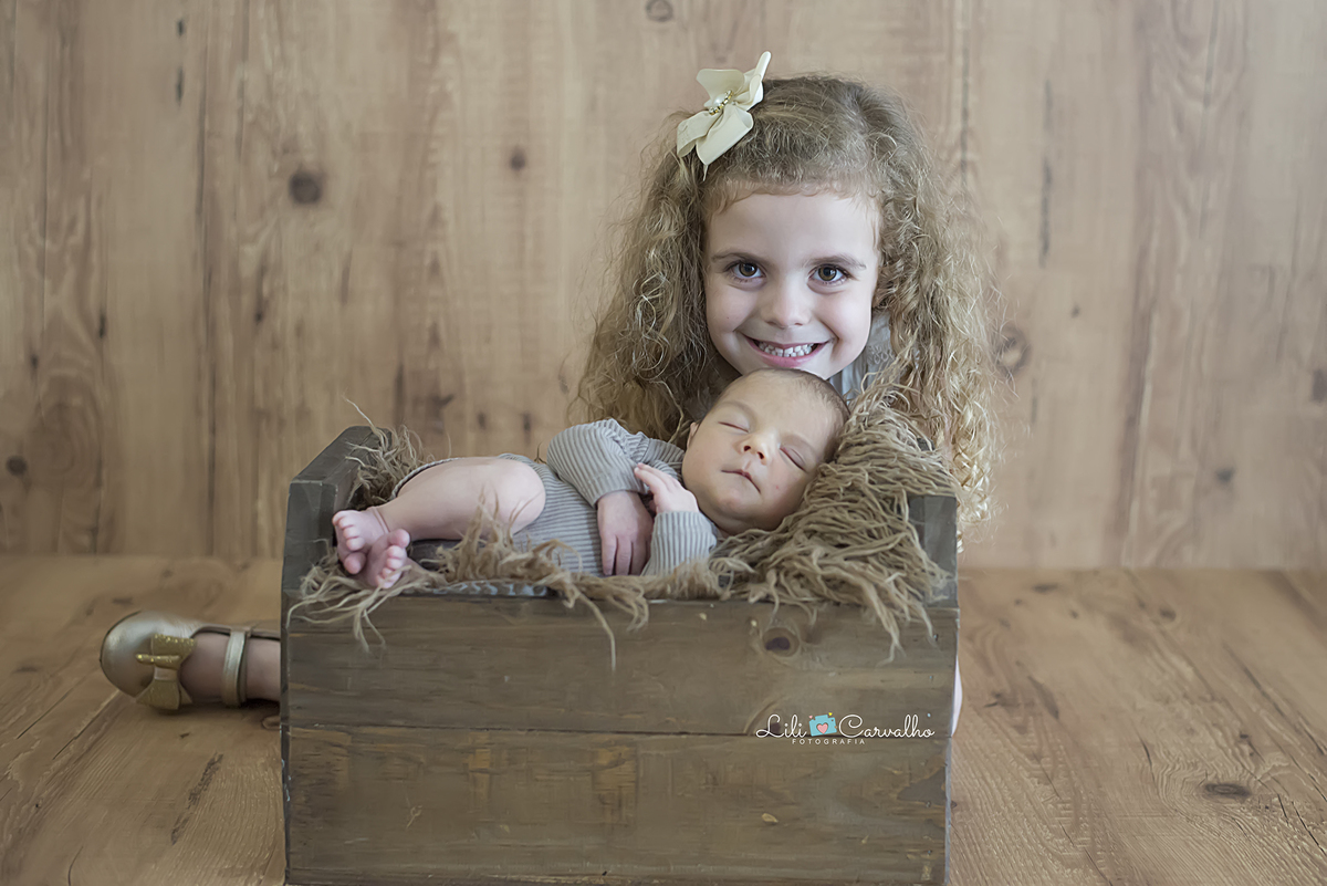 #newborn #lilicarvalho #lilifotografia #newbornmaringa #fotoderecemnascido #fotodebebe #babyboy #melhorfotografademaringa 3fotografaespecialista 