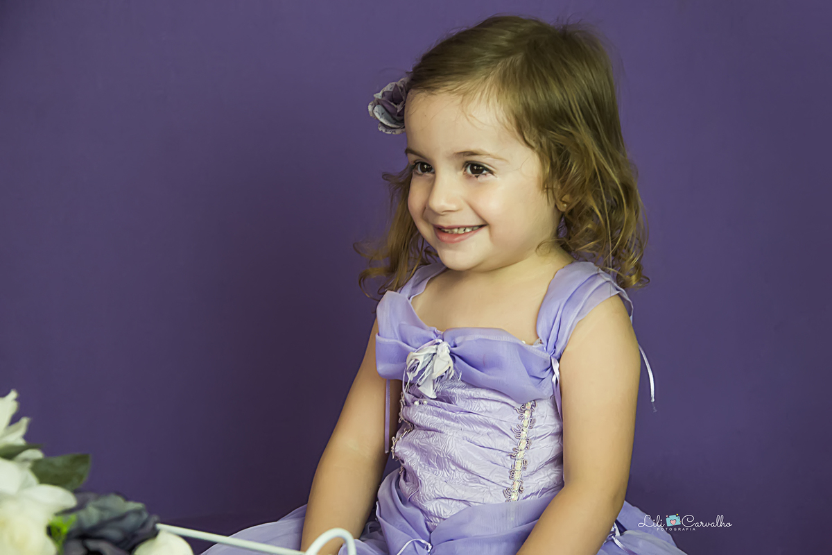 #theodora #lilicarvalho #lilifotografia #acompanhamento #melhornewborndemaringa #especialistaemnewborn #especialistaemrecemnascido #fotomenina #fotomenina2anos #fotovestidoroxo 