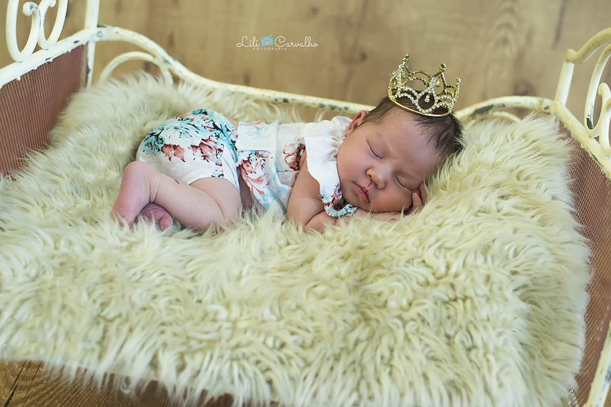 #newbornmaringa  #lilicarvalho #lilifotografia #especialistaemmaringa #especialistaemfotobebemaringa #melhorfotografademaringa #bebemenina #babygirl #melhorfotografademaringa #melhorfotografadegestantemaringa 