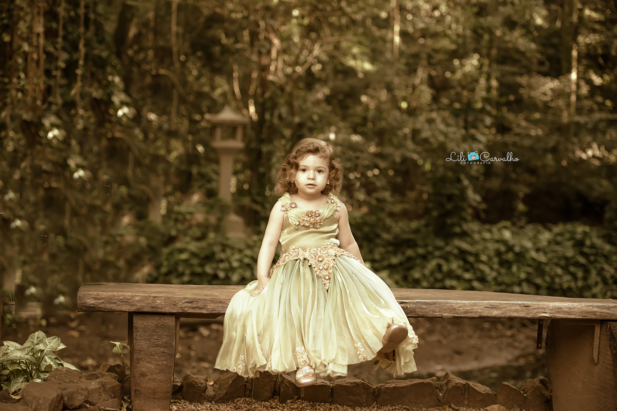 #lilicarvalho #inface #preaniversario #lilifotografia #fotodemenina #fotodemeninadiferente #fotocolorida #melhorfotografademaringa #especialistaemfotodemenina #fotoespecial #ensaioinfancy #ensaiodemeninas