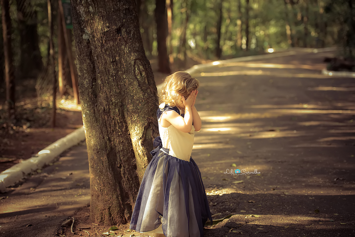 #lilicarvalho #inface #preaniversario #lilifotografia #fotodemenina #fotodemeninadiferente #fotocolorida #melhorfotografademaringa #especialistaemfotodemenina #fotoespecial #ensaioinfancy #ensaiodemeninas