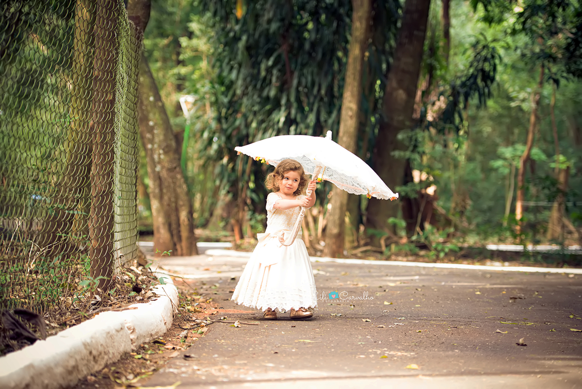 #lilicarvalho #inface #preaniversario #lilifotografia #fotodemenina #fotodemeninadiferente #fotocolorida #melhorfotografademaringa #especialistaemfotodemenina #fotoespecial #ensaioinfancy #ensaiodemeninas