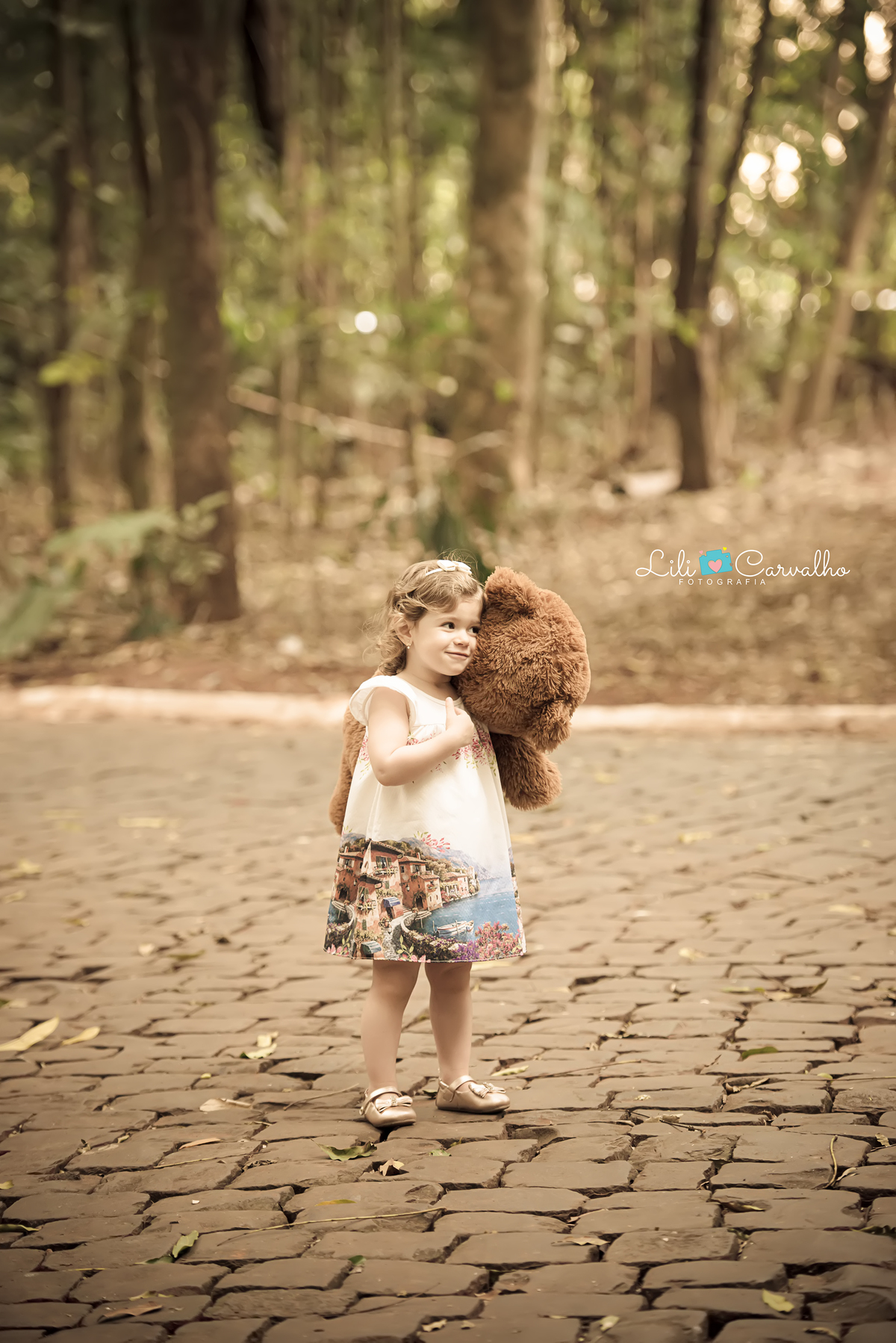 #lilicarvalho #inface #preaniversario #lilifotografia #fotodemenina #fotodemeninadiferente #fotocolorida #melhorfotografademaringa #especialistaemfotodemenina #fotoespecial #ensaioinfancy #ensaiodemeninas