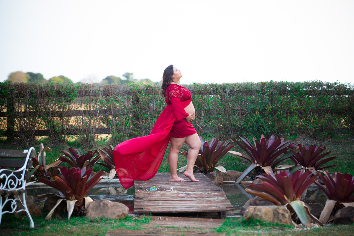 #lilicarvalho #lilifotografia #ensaiogestante #melhorfotografadegestante #melhorfotografadenewborn #ensaionewborn #fotorecemnascido #fotobebe #melhor fotografa #fotodiferente #colorida #ranchoolhodagua 