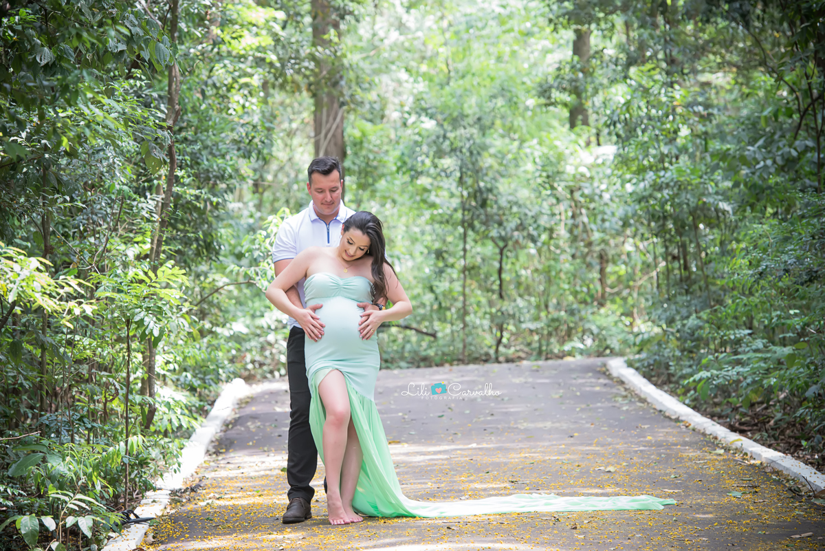 #lilicarvalho #lilifotografia #newborn #gestante #melhorfotografamaringa #melhorgravidamaringa #fundorosa #roupaderenda #fotomaravilhosadebebe #gestanteexterno #roupasdoestudio #vestidosmaravilhosos #fotosdiferentes 