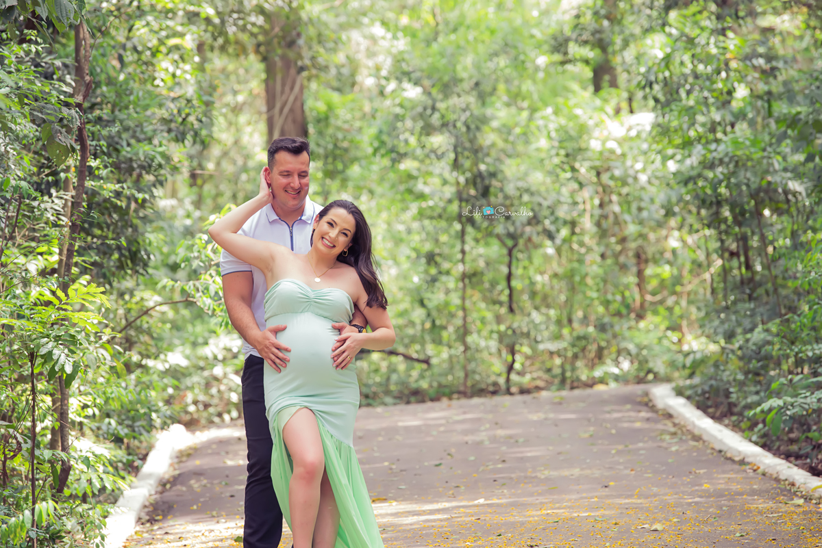 #lilicarvalho #lilifotografia #newborn #gestante #melhorfotografamaringa #melhorgravidamaringa #fundorosa #roupaderenda #fotomaravilhosadebebe #gestanteexterno #roupasdoestudio #vestidosmaravilhosos #fotosdiferentes 