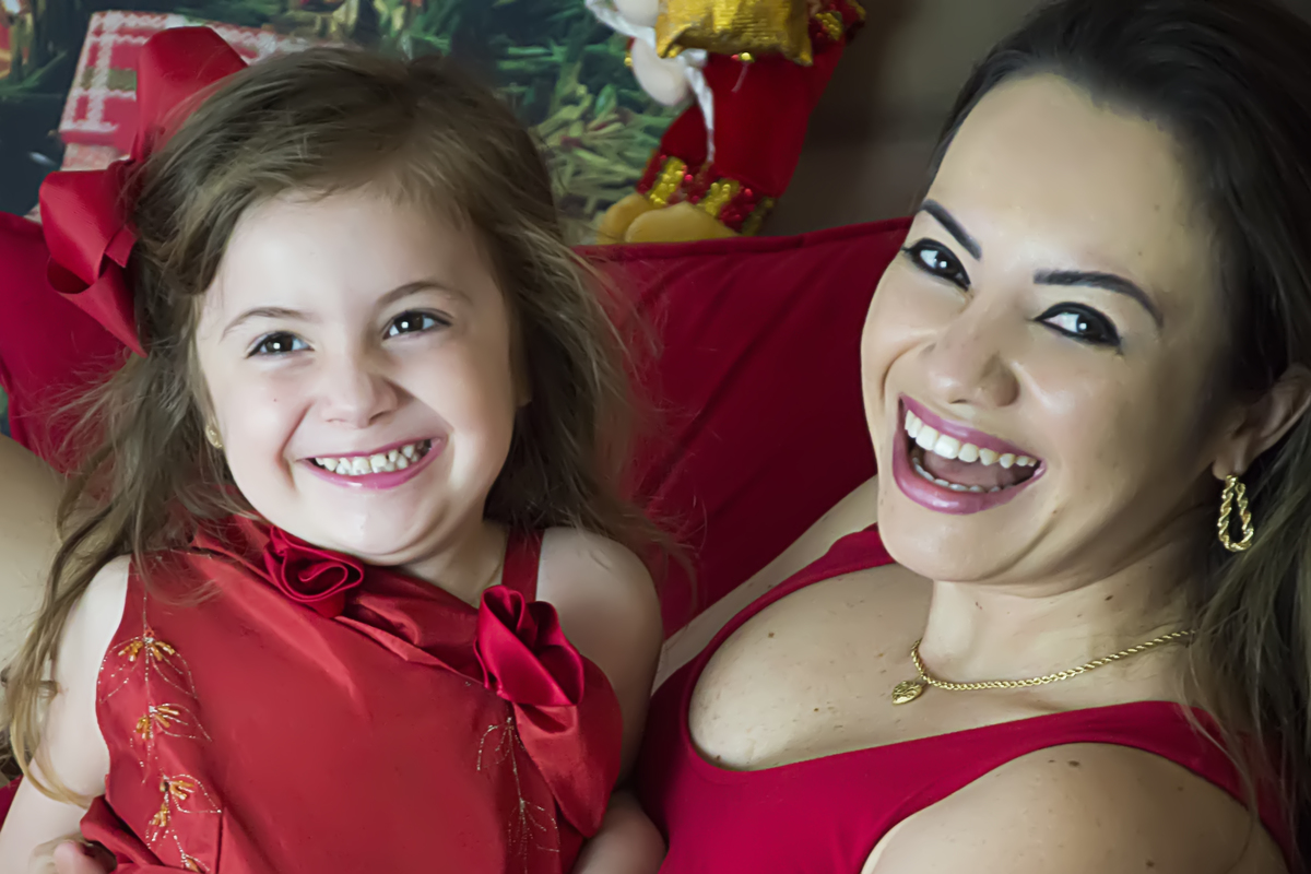 #lilicarvalho #lilifotografia #theodorice #ensaiodenatal #poltonavermelha #melhornatalmaringa #maringaencantada #melhorofotografademaringa #natalmagico #fotografaespecialista #vestidovermelho #newborn #gestante #recemnascido 