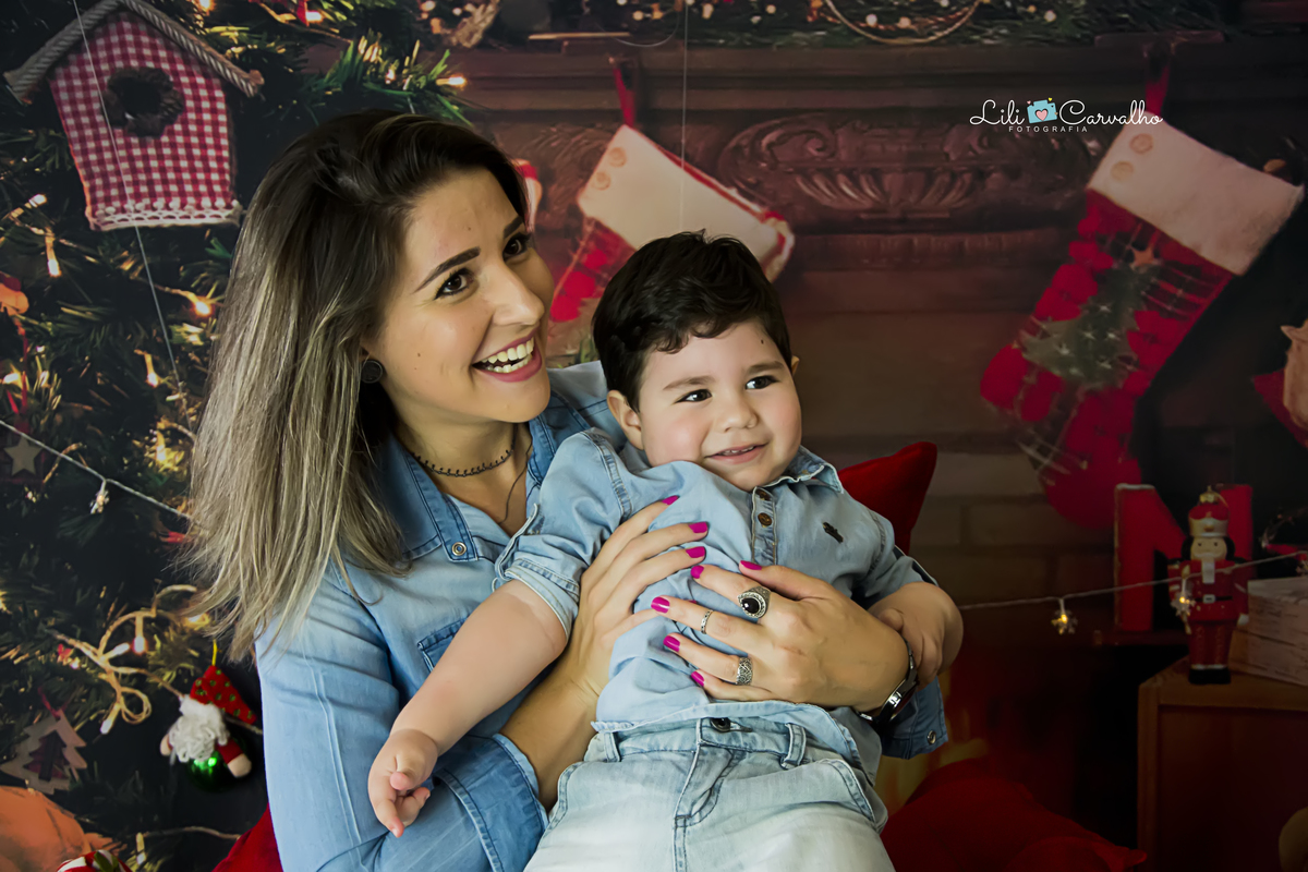 #lilicarvalho #lilifotografia #ensaiodenatal #maringaencantada #fotodecrianca #melhorfotografademaringa #especialistaemebes #newborn #recemnascido #gestante #gravida 