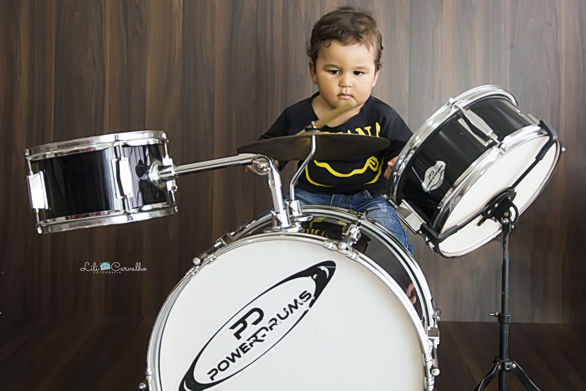 #lilicarvalho #lilifotografia #ensaiodenatal #ensaidebateria #musica #bateriainfanti #fotocombateria #melhorfotografademaringa #newborn #gestante #gravida 