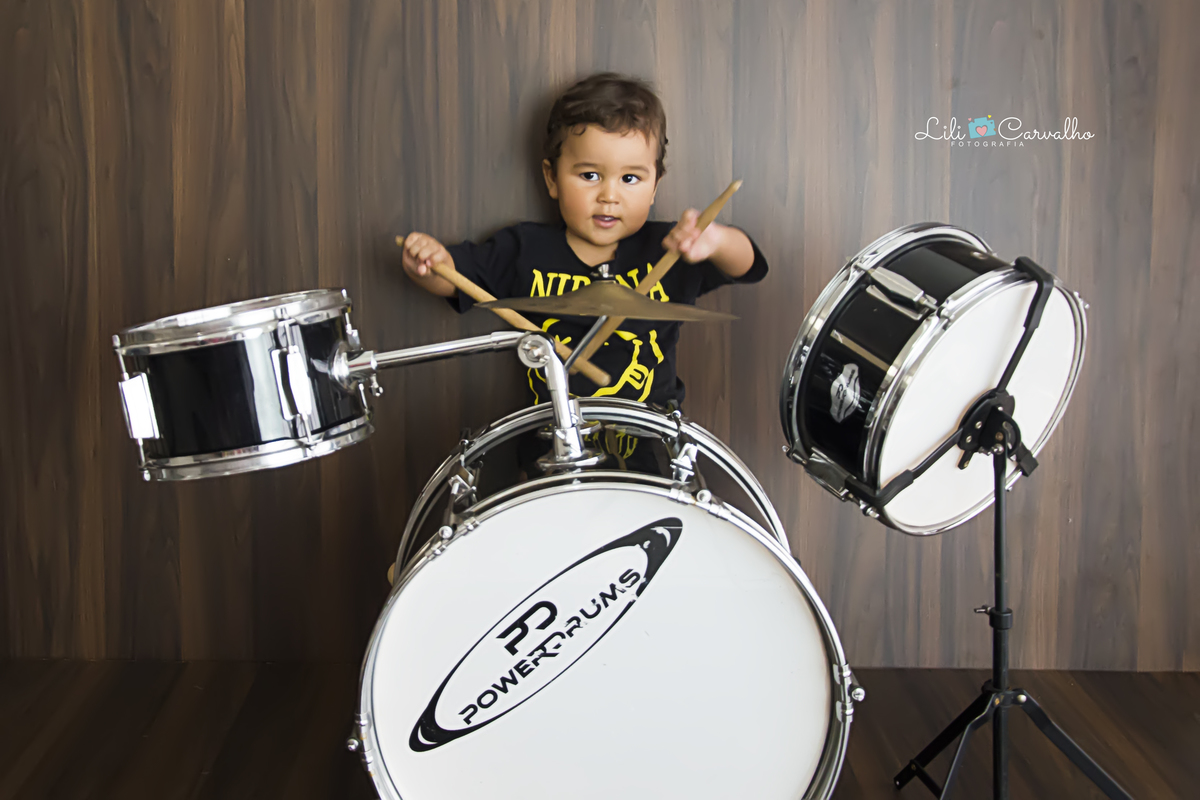 #lilicarvalho #lilifotografia #ensaiodenatal #ensaidebateria #musica #bateriainfanti #fotocombateria #melhorfotografademaringa #newborn #gestante #gravida 