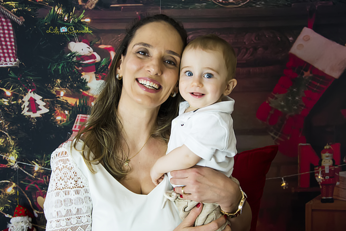 #lilicarvalho #lilifotografia #ensaiodenatal #natalmaringa #melhorfotografademaringa #maringaencantada #poltronavermelha #newborn #gestante #gravida #recemnascido #lilicarvalho #lilifotografia #ensaiodenatal #natalmaringa #melhorfotografademaringa #maring