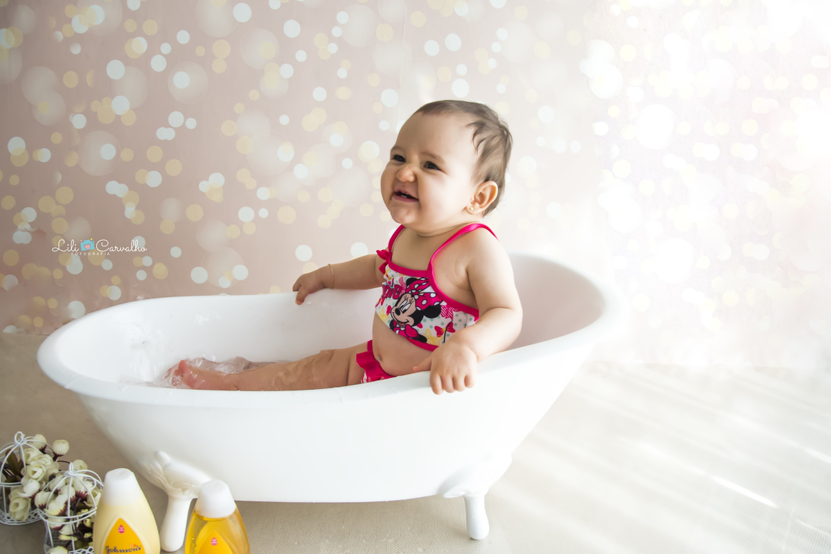 #lilicarvalho #lilifotografia #ensaionewborn #aniversario #frutas #bolodefruta #smashthefruit  #melhorfotografademaringa #gravida #gestante #recemnascida #bebe #bolodemelancia #fundoverde #frutinhas 