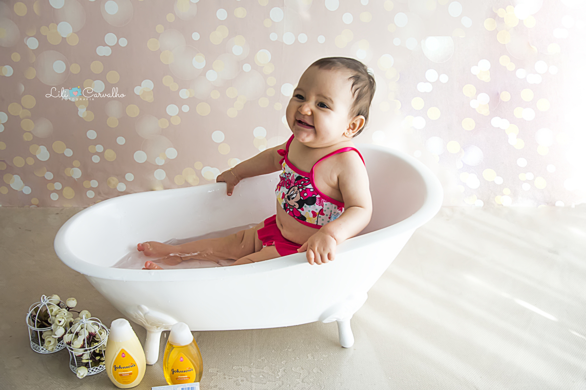 #lilicarvalho #lilifotografia #ensaionewborn #aniversario #frutas #bolodefruta #smashthefruit  #melhorfotografademaringa #gravida #gestante #recemnascida #bebe #bolodemelancia #fundoverde #frutinhas 